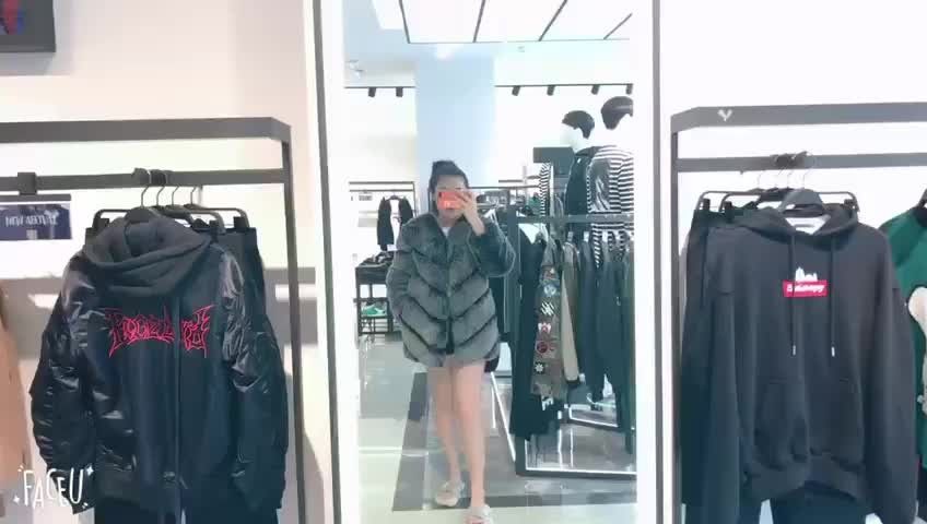 Custom and wholesale 2018 new high quality women faux fur jacket