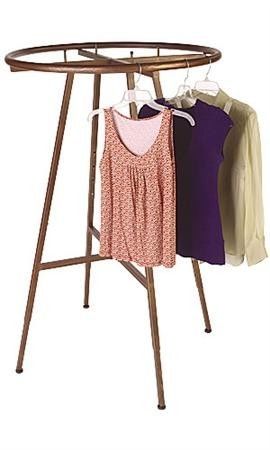 Boutique Cobblestone Round Clothing Display Racks with Chrome Plating